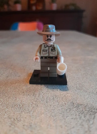 Figurine jim hopper stranger things type lego, staat: Nieuw zonder prijskaartje, maat: Universeel, € 3,50, € 4,38 inclusief Kopersbescherming