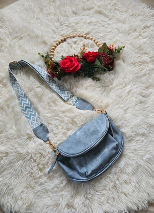 Sac banane bandoulière bleu clair, brand: Boutique indépendante, condizioni: Ottime, €5.00, €5.95 include la Protezione acquisti