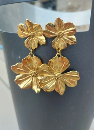 Boucles d oreilles dorées motif fleur.neuves, merk: Fleur, staat: Nieuw zonder prijskaartje, € 4,50, € 5,43 inclusief Kopersbescherming