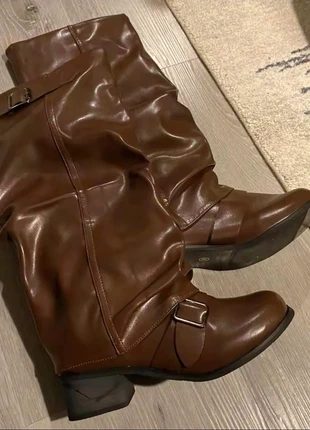 Bottes hautes marron foncé style Slouchy / Biker à boucles - Y2K Vintage vibe, brand: Aesthetic, condition: New with tags, size: 39, €49.99, €53.19 includes Buyer Protection