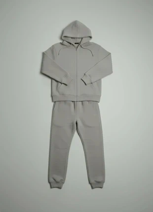 Ashes to dust trainingspak grijs maat S, merk: Ashes to Dust, staat: Heel goed, maat: S, € 25,00, € 26,95 inclusief Kopersbescherming