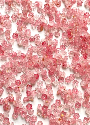 500 petits perles fleurs 4 mm en acrylique, condition: Very good, €1.80, €2.59 includes Buyer Protection
