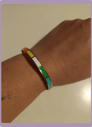 Bracelet jonc doré motifs colorés géométriques, style moderne et ludique, brand: MelyBelle, condition: New without tags, €11.00, €12.25 includes Buyer Protection