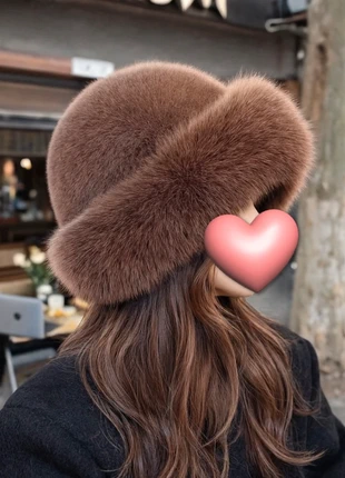 Bonnet fausse synthétique fourrure style chapka, marque: Tendance, état: Neuf sans étiquette, taille: Taille unique, 10,00 €, 11,20 € Protection acheteurs incluse