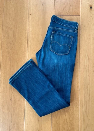 Jean Lévis skinny boot bleu marine bottillon W26, marke: Levi's, zustand: Sehr gut, größe: S / 36 / 8, 15,00 €, 16,45 € beinhaltet Vinted-Käuferschutz Pro
