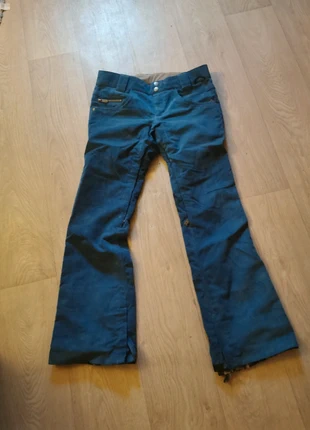 Pantalon de snow DC, marque: DC Shoes, état: Bon état, 10,00 €, 11,20 € Protection acheteurs incluse