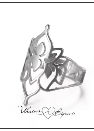 Bague Lotus en acier inoxydable argent - Uhaina Bijoux, merk: Uhaina Bijoux, staat: Nieuw met prijskaartje, maat: Aanpasbaar, € 9,00, € 10,15 inclusief Kopersbescherming Pro