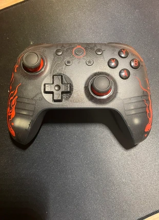 Controller 8bitdo Wukong, marca: 8BitDo, estado: Muito bom, €20.00, €21.70 inclui Proteção do Comprador