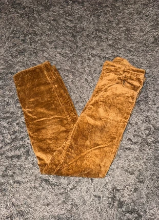 Pantalon En Velours Côtelé / Corduroy Divided Moutarde coton cotelé coupe slim taille 36, brand: Vintage Dressing, condizioni: Ottime, taglia: S / IT 40 / EU 36, €10.00, €11.20 include la Protezione acquisti