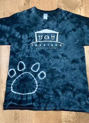 Teeshirt / Gildan / L / 53x71 cm / Tie-dye pawprint shelter / 0477, marque: Gildan, état: Bon état, taille: L, 5,00 €, 5,95 € Protection acheteurs (Pro) incluse