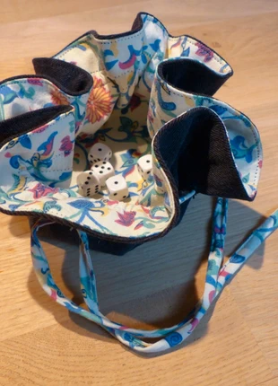 Sac a dés, marque: Fait Main, état: Neuf sans étiquette, 5,00 €, 5,95 € Protection acheteurs incluse