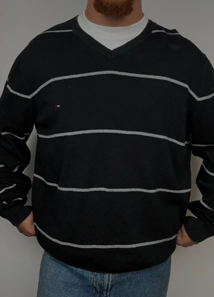 Pull col V Tommy Hilfiger taille XL, brand: Tommy Hilfiger, condizioni: Ottime, taglia: XL, €24.00, €25.90 include la Protezione acquisti