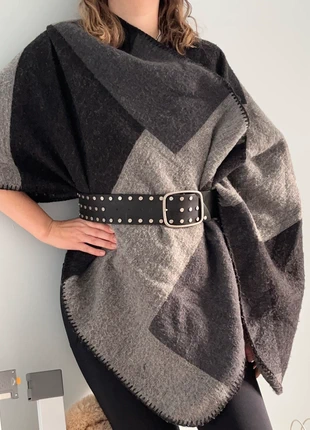 Grey and black poncho, condition: Good, size: One size, €10.00, €11.20 includes Buyer Protection