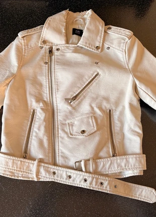 Giacca biker in similpelle zuiki, brand: Zuiki, condizioni: Buone, taglia: S / IT 40 / EU 36, €4.00, €4.90 include la Protezione acquisti