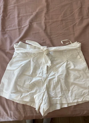 Short blanc, marque: Miss Selfridge, état: Très bon état, taille: M / 38 / 10, 6,00 €, 7,00 € Protection acheteurs incluse