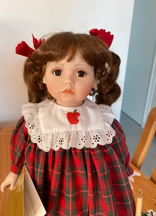 Poupée de collection en porcelaine avec certificat, marque: Georgetown, état: Neuf avec étiquette, taille: Jusqu'à 1 mois / 50 cm, 39,00 €, 41,65 € Protection acheteurs incluse