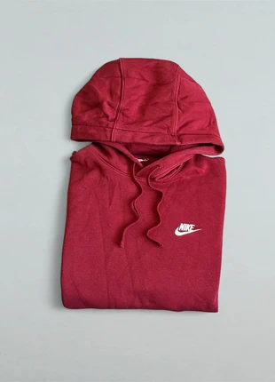Pull Nike rouge bordeaux en parfait état taille S, marca: Nike, estado: Muito bom, tamanho: S, €15.00, €16.45 inclui Proteção do Comprador