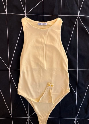 Body Zara, marque: Zara, état: Très bon état, taille: S / 36 / 8, 3,50 €, 4,38 € Protection acheteurs incluse