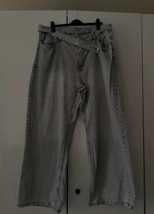 hellgraue Jeans wide leg, marque: Shein Curve, état: Très bon état, taille: 4XL / 48 / 20, 9,00 €, 10,15 € Protection acheteurs incluse