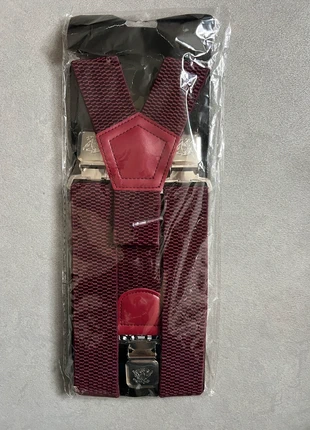 Bretels bordeaux rood - nieuw in de verpakking, staat: Nieuw met prijskaartje, € 5,00, € 5,95 inclusief Kopersbescherming
