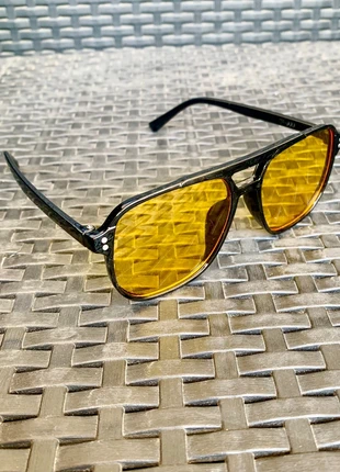 Lunettes de Soleil Aviateur Vintage Mode Verres Jaune avec Monture Noir UV400 Top Tendance 2025, marca: Vintage Dressing, estado: Muito bom, €15.00, €16.45 inclui Proteção do Comprador
