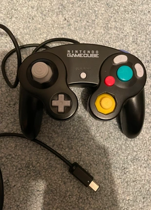 Originele Nintendo Controller Zwart, merk: Nintendo, staat: Heel goed, € 25,00, € 26,95 inclusief Kopersbescherming Pro