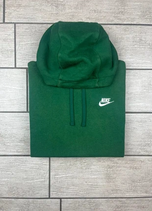 Pull Nike | Taille XS | Vert foncé logo brodé, marque: Nike, état: Bon état, taille: XS / 34 / 6, 19,90 €, 21,60 € Protection acheteurs incluse