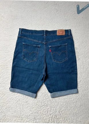 Bermuda Short jean Levi’s vintage 00’s - Bleu marine - Coupe droite - W32(FR42), merk: Levi's, staat: Heel goed, maat: XL / 42 / 14, € 19,90, € 21,60 inclusief Kopersbescherming Pro