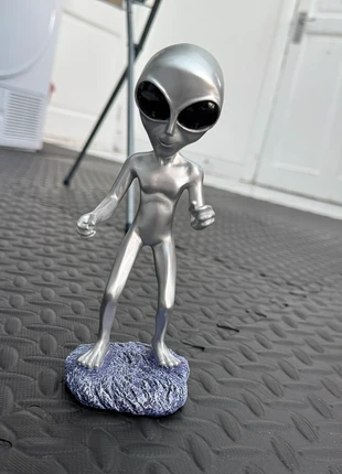 Veronese ’99 Alien Figurine – NEW in Original Box – Cold Cast Resin, brand: Veronesse, condition: New with tags, £40.00, £42.70 includes Buyer Protection