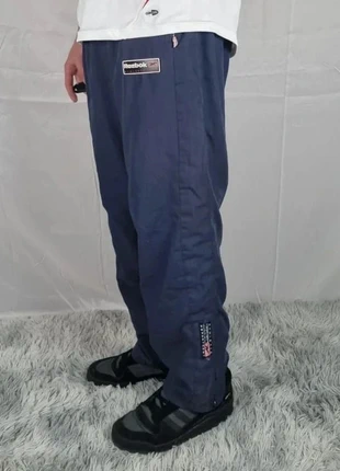 Jogging track pant baggy reebok bleu marine à jambes larges coupe droite y2k vintage 90's, marque: Reebok, état: Bon état, taille: M, 14,00 €, 15,40 € Protection acheteurs (Pro) incluse