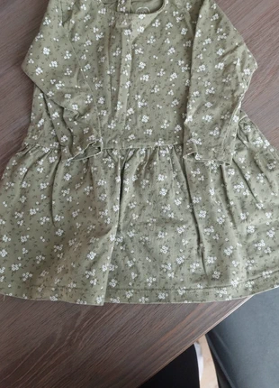 robe à fleurs, marque: Cool Club, état: Bon état, taille: 9-12 mois / 74 cm, 1,00 €, 1,75 € Protection acheteurs incluse