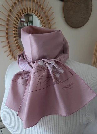 Foulard écharpe vintage 27x130 cm vieux rose à motifs fleurs romantique, merk: SAINT HILAIRE, staat: Heel goed, € 5,00, € 5,95 inclusief Kopersbescherming Pro