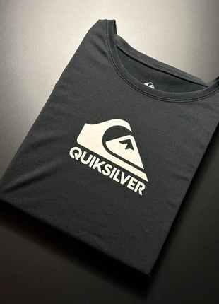 T-Shirt Manches Longues Quiksilver Taille M noir logo blanc (N650), marca: Quiksilver, estado: Muito bom, tamanho: M, €19.00, €20.65 inclui Proteção do Comprador Pro