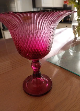 Grand piédestal voiles rose, merk: Rose, staat: Heel goed, € 12,00, € 13,30 inclusief Kopersbescherming