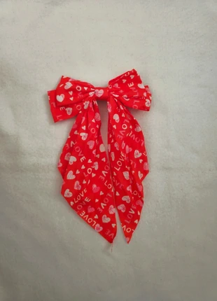 Magnifique barrette noeud avec inscription Love, état: Très bon état, 5,00 €, 5,95 € Protection acheteurs (Pro) incluse