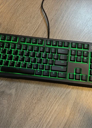 Razer Ornata Mechanical Membrane Gaming Keyboard, marque: RAZER, état: Très bon état, 15,00 €, 16,45 € Protection acheteurs incluse