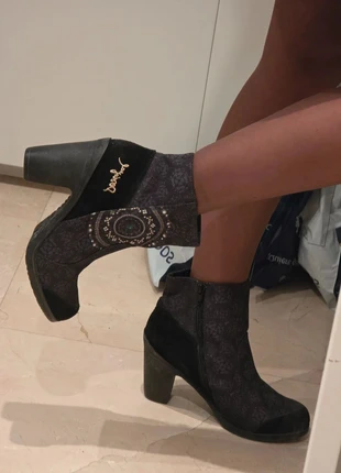 Botines Desigual talla 41, usados solo una vez, marque: Desigual, état: Très bon état, taille: 41, 31,00 €, 33,25 € Protection acheteurs incluse