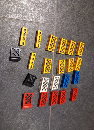 Lego hekjes, merk: LEGO, staat: Goed, maat: Universeel, € 1,50, € 2,28 inclusief Kopersbescherming Pro