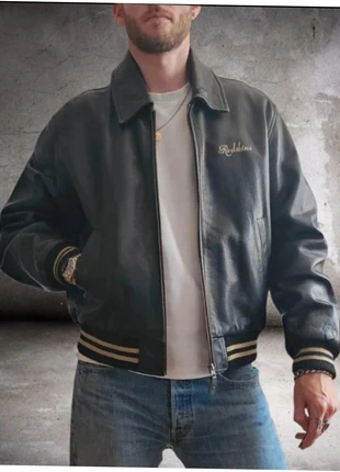 Varsity Redskins 90's 🇫🇷 Vintage #029, marca: Redskins, estado: Muy bueno, tamaño: L, 149,00 €, 157,15 € Protección al comprador incluida