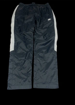 Nike trackPantas baggy Black and White Size M, brand: Nike, condizioni: Buone, taglia: M, €14.97, €16.42 include la Protezione acquisti