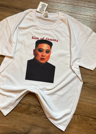 T-shirt imprimé à motif Création Kim of Queens d’après dessin numérique Taille XL, marca: Graphic Tee, estado: Novo com etiquetas, tamanho: XL, €18.00, €19.60 inclui Proteção do Comprador Pro