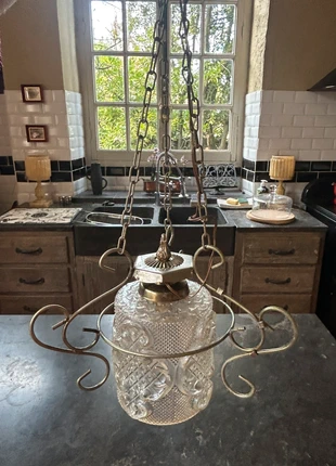 Vintage-Style Hanging Lantern Light – Textured Glass & Metal Scrollwork, marke: Unique, zustand: Gut, 26,00 €, 28,00 € inklusive Vinted-Käuferschutz