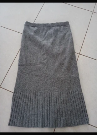 Jupe langue Grise, marque: H&M, état: Neuf sans étiquette, taille: L / 40 / 12, 5,00 €, 5,95 € Protection acheteurs incluse