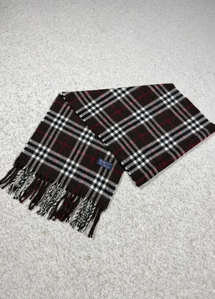 Écharpe Scarf Burberry Vintage Tartan Marron, marke: Burberry, zustand: Sehr gut, 24,00 €, 25,90 € inklusive Vinted-Käuferschutz