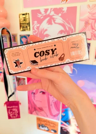 Cosy Book Club - Schattige waterproof boekenlegger, brand: FairyLoot, condizioni: Ottime, €2.95, €3.80 include la Protezione acquisti