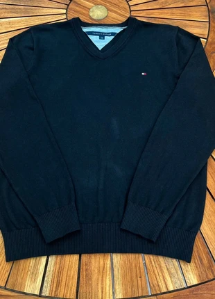 Pull Tommy Hilfiger Noir taille L - pull col V taille L noir tommy Hilfiger, brand: Tommy Hilfiger, condition: Very good, size: L, €14.60, €16.03 includes Buyer Protection