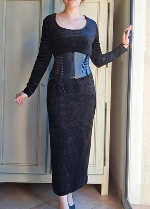 Magnifique robe longue noire velours style Morticia Addams Morgan, marque: Morgan, état: Très bon état, taille: M / 38 / 10, 30,00 €, 32,20 € Protection acheteurs incluse