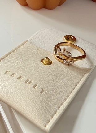 Bague blanche Yseult Paris, marque: Yseult, état: Neuf avec étiquette, taille: Ajustable, 20,00 €, 21,70 € Protection acheteurs incluse