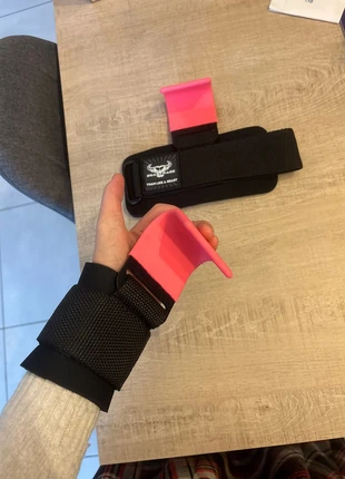 Crochet d’halterophilie poignet, brand: beastrage, condizioni: Nuovo senza cartellino, €10.00, €11.20 include la Protezione acquisti