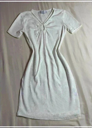 Robe mi saison blanche moulante taille 40, brand: Primark, condizioni: Ottime, taglia: L / IT 44 / EU 40, €3.00, €3.85 include la Protezione acquisti